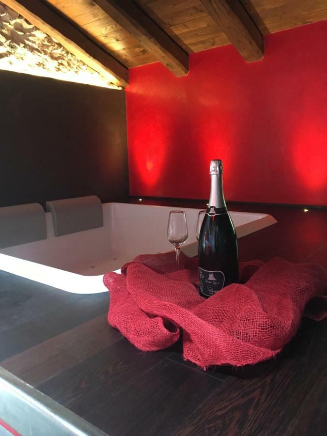Sotto Le Stelle Hotel Pieve di Teco Luaran gambar